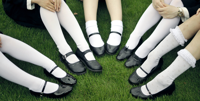 写真集発売記念写真展「お嬢様学校少女部 卒業記念式典」 写真集発売記念写真展「お嬢様学校少女部 卒業記念式典」