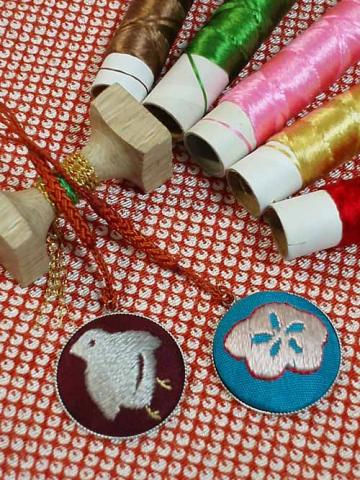 mayuさんと 『カフェde日本刺繍―根付けを作る―』 mayuさんと 『カフェde日本刺繍―根付けを作る―』