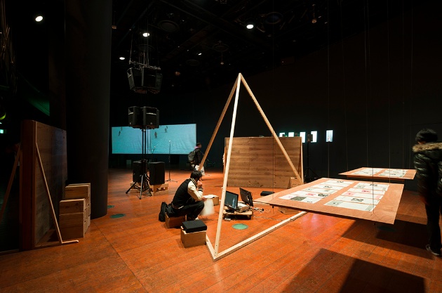 Exhibition as media 2013 蓮沼執太展「音的→神戸|soundlike 2」