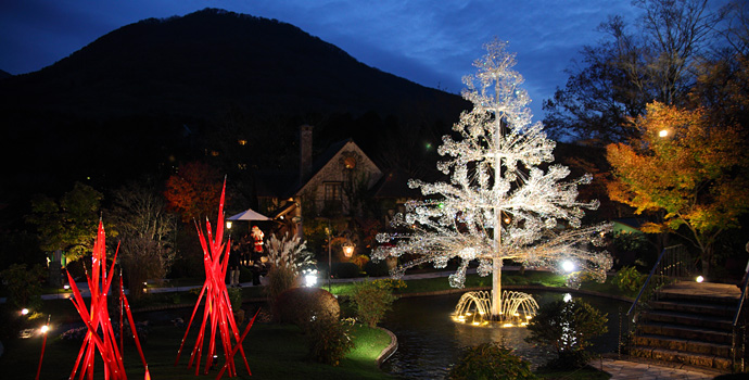 箱根ガラスの森美術館　クリスマス　ナイト・ミュージアム