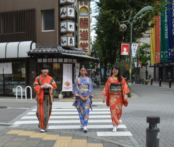 えいがのみかた #35 「神戸キモノ日和~着物で映画館へ~【秋】」 えいがのみかた #35 「神戸キモノ日和~着物で映画館へ~【秋】」