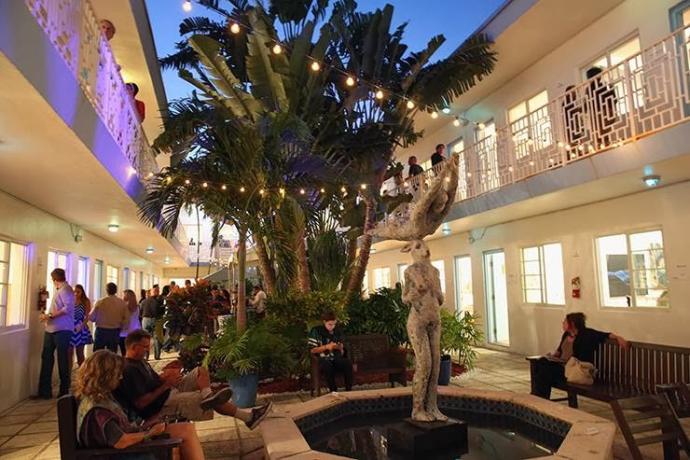 Aqua art miami Aqua art miami