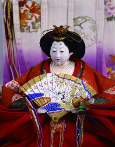 三井家のおひなさま 特集展示 三井家の薩摩焼 三井家のおひなさま 特集展示 三井家の薩摩焼