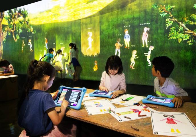 【デジタルアート】巨大!つながるブロックのまち 【デジタルアート】巨大!つながるブロックのまち