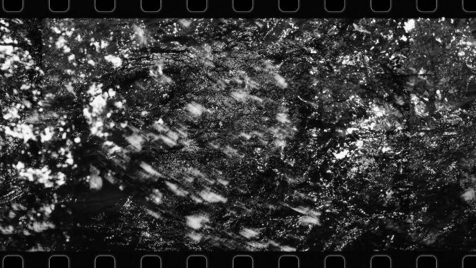 New Photographic Objects 写真と映像の物質性 New Photographic Objects 写真と映像の物質性