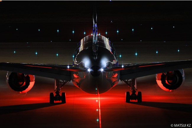 【写真家たちの新しい物語】松井 一記写真展「飛行千景」 ―飛行機の織りなす幾千もの情景― 【写真家たちの新しい物語】松井 一記写真展「飛行千景」 ―飛行機の織りなす幾千もの情景―