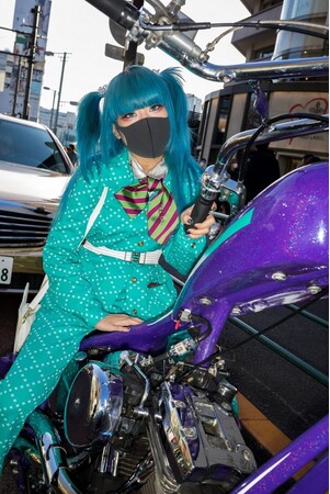 鳥山優子 写真展「化⾝ - in Pandemic」 鳥山優子 写真展「化⾝ - in Pandemic」