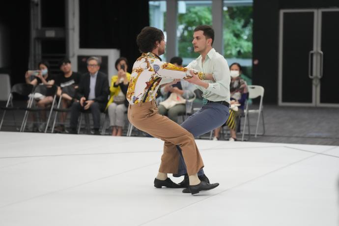 アレッサンドロ・シャッローニ『ラストダンスは私に』(KYOTO EXPERIMENT 2024) アレッサンドロ・シャッローニ『ラストダンスは私に』(KYOTO EXPERIMENT 2024)